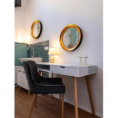 With 4 Bedrooms Άιζεναχ