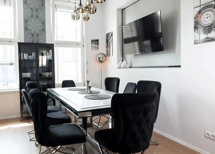 With 4 Bedrooms Vakantiehuis Eisenach