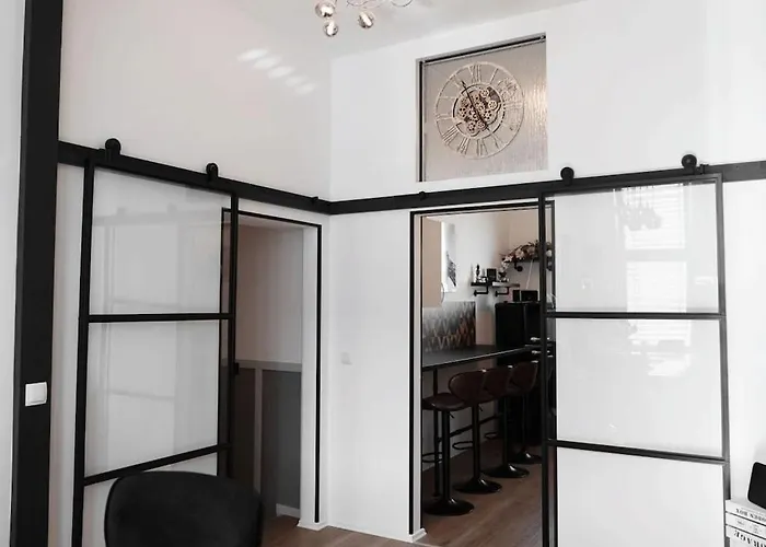 With 4 Bedrooms Vakantiehuis Eisenach